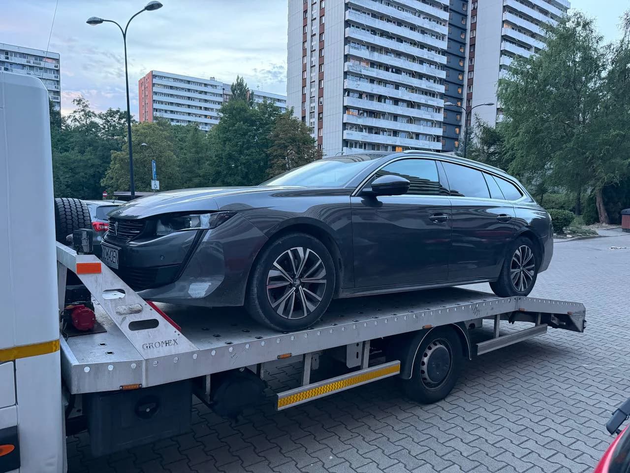 Jak przebiega likwidacja szkody w Glossline?